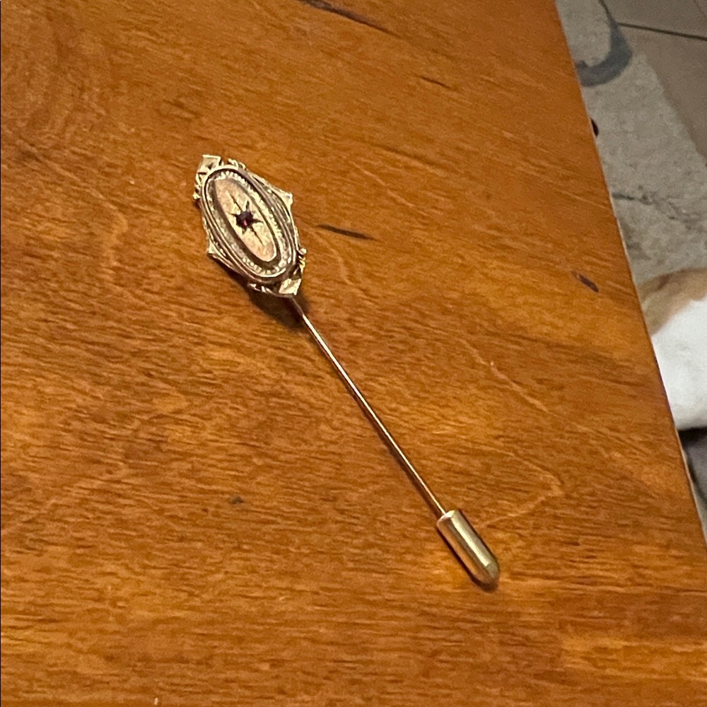 Vintage 1970s Gold Avon Kensington Stick Pin w/ Ruby Red Gem